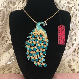 NWT Elegant Betsey Johnson Gold and Blue Peacock Necklace